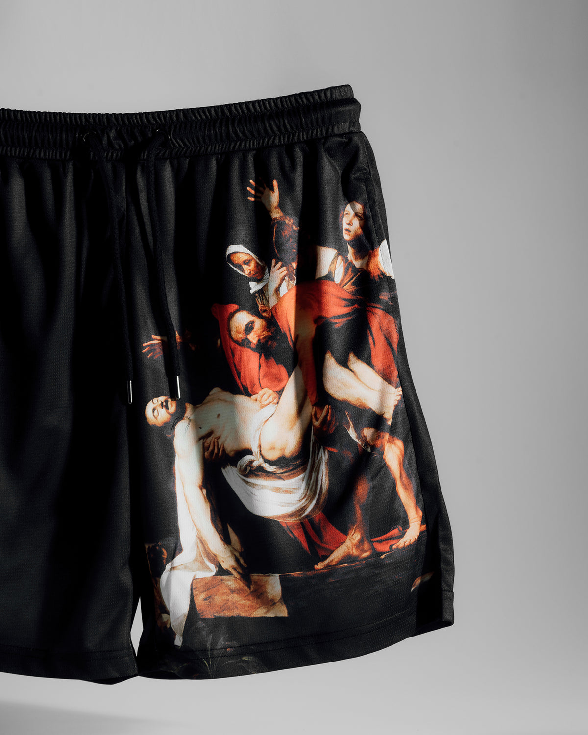 Entombment Short in Black